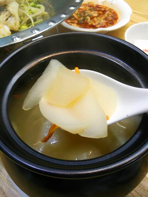 萝卜牛腩汤