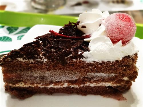 巧克力甜甜圈蛋糕