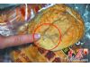食品裸卖面包长毛米酒发黑郑州一超市让人“乐”不起来(4)