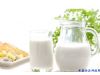 养生推荐：晚上牛奶最易让人体吸收营养