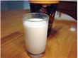 牛奶最适合孩子补钙 但是别把牛奶当水喝哦
