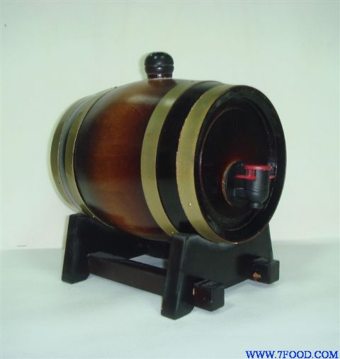 专业生产橡木酒桶
