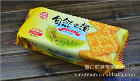 台湾中祥饼干系列中祥全麦苏打条状包